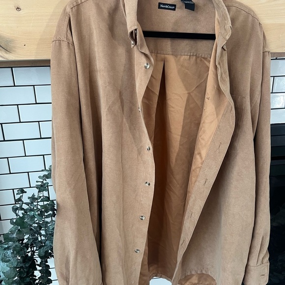 Northcrest Light Brown Casual Shirt - Picture 4 of 4